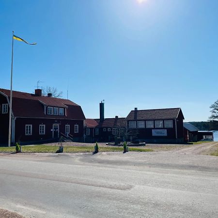 Trehoerna Hotell & Konferens Trehorna Exterior photo
